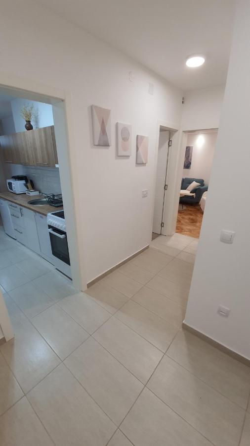 Apartman 8 Връдник Екстериор снимка