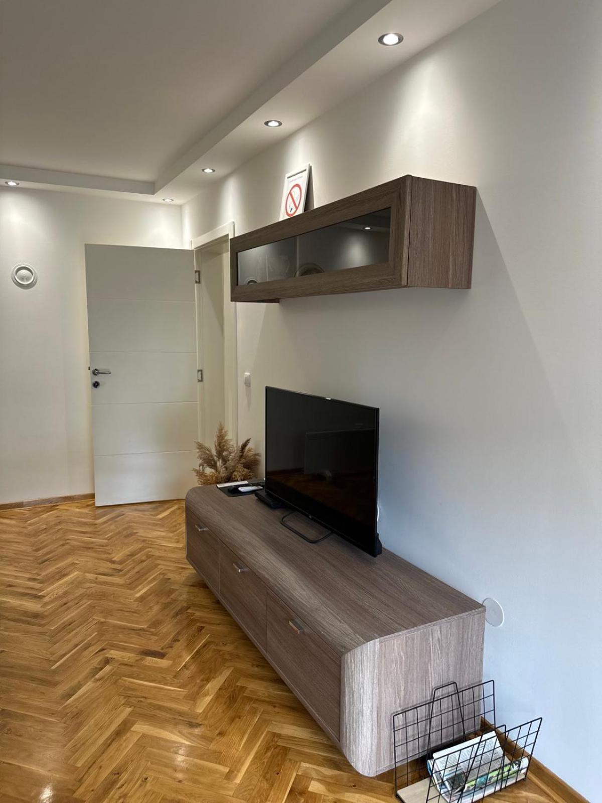 Apartman 8 Връдник Екстериор снимка