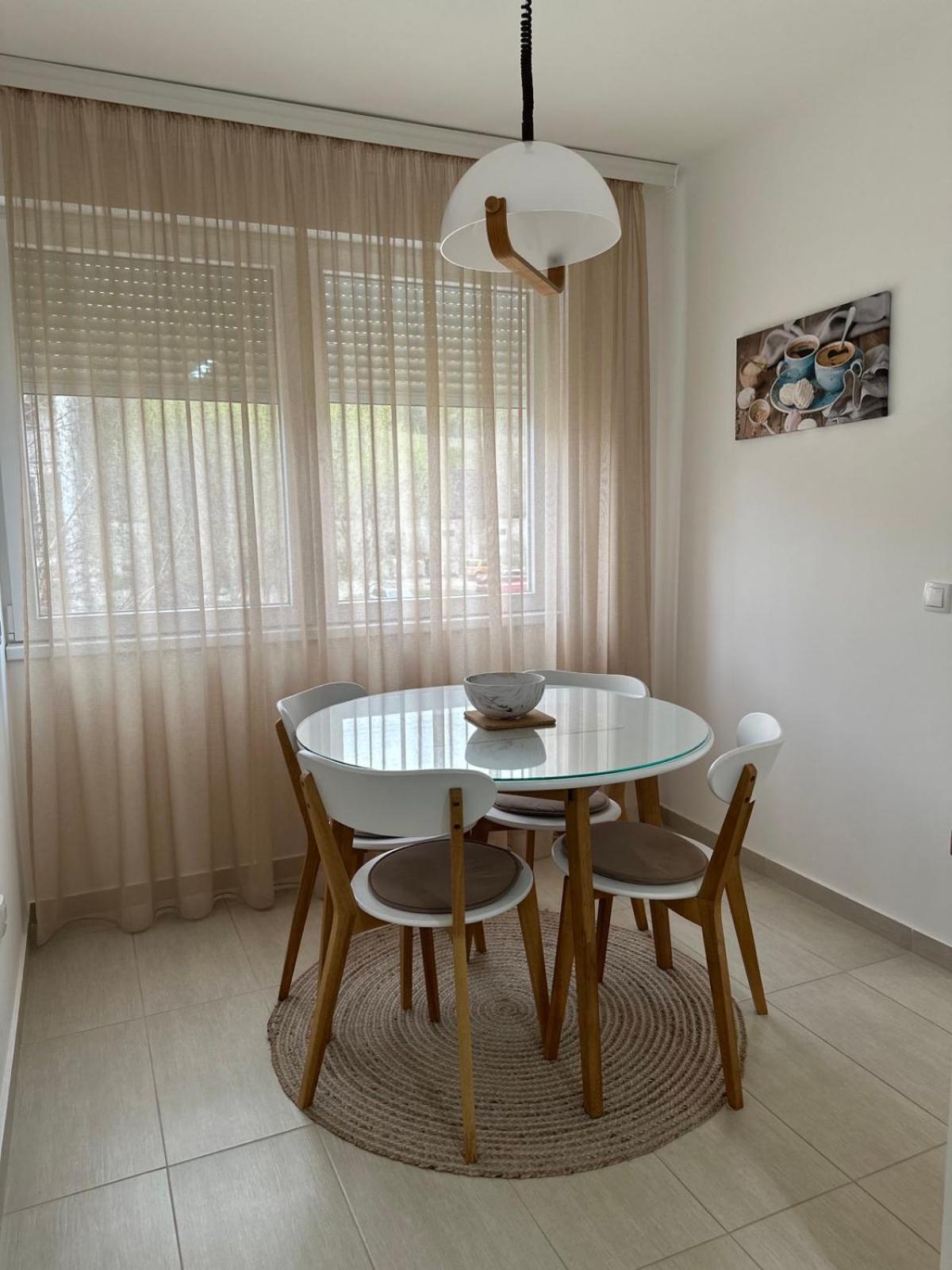 Apartman 8 Връдник Екстериор снимка